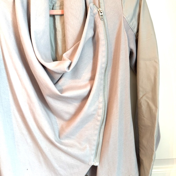 Blank NYC Gray Drapey Vegan Leather Moto Jacket Medium - Picture 2 of 6